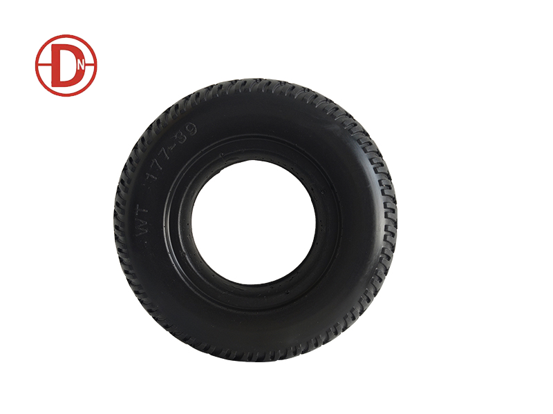 Polyurethane solid tire
