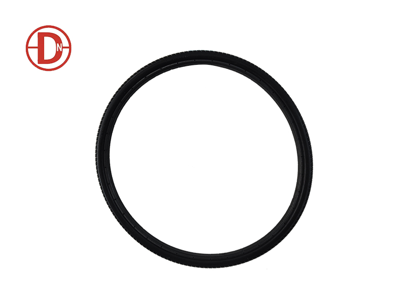 Polyurethane solid tire