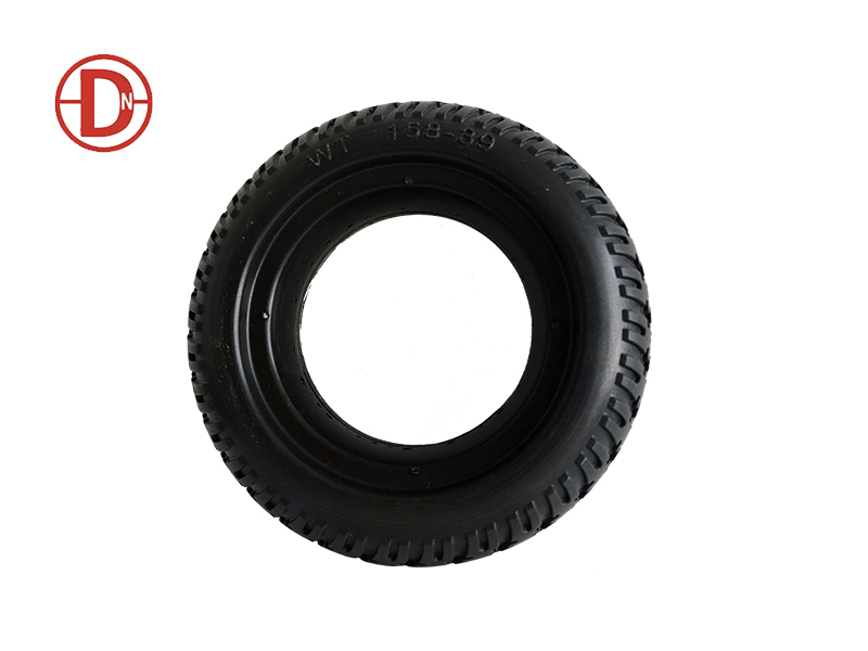 Polyurethane solid tire